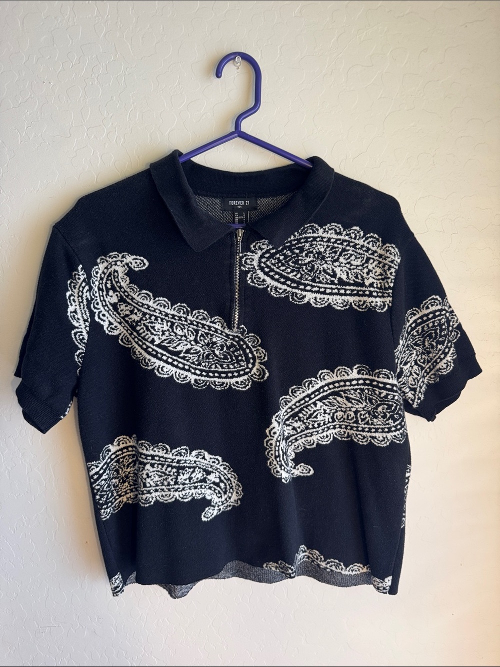 Forever 21 Cropped Black Polo Shirt with White Paisley Print